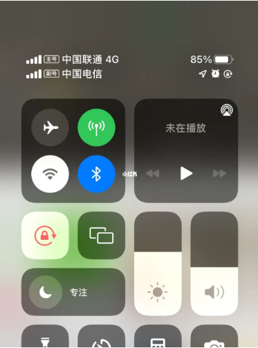 潼南苹果手机维修分享iPhone双卡信号解决办法 