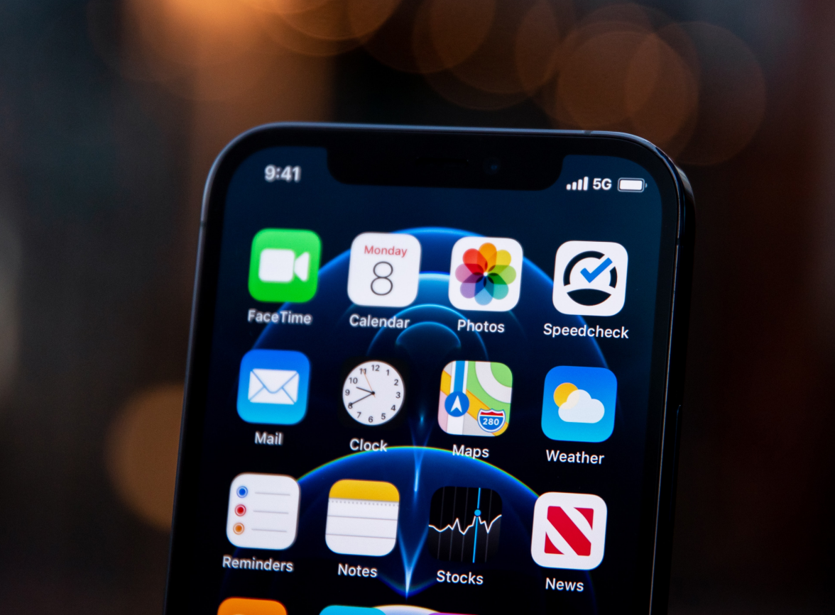 潼南苹果手机维修分享为什么 iPhone 12 在冬季会自动关机 